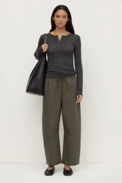 Amara Pant