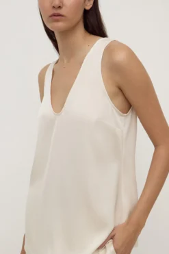 Amaris Silk Tank