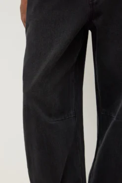 Barrel Leg Jean