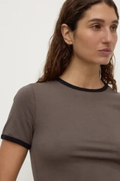 Kourt Contrast Bind Tee