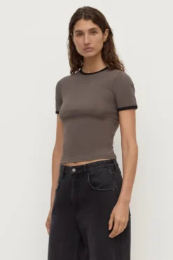 Kourt Contrast Bind Tee