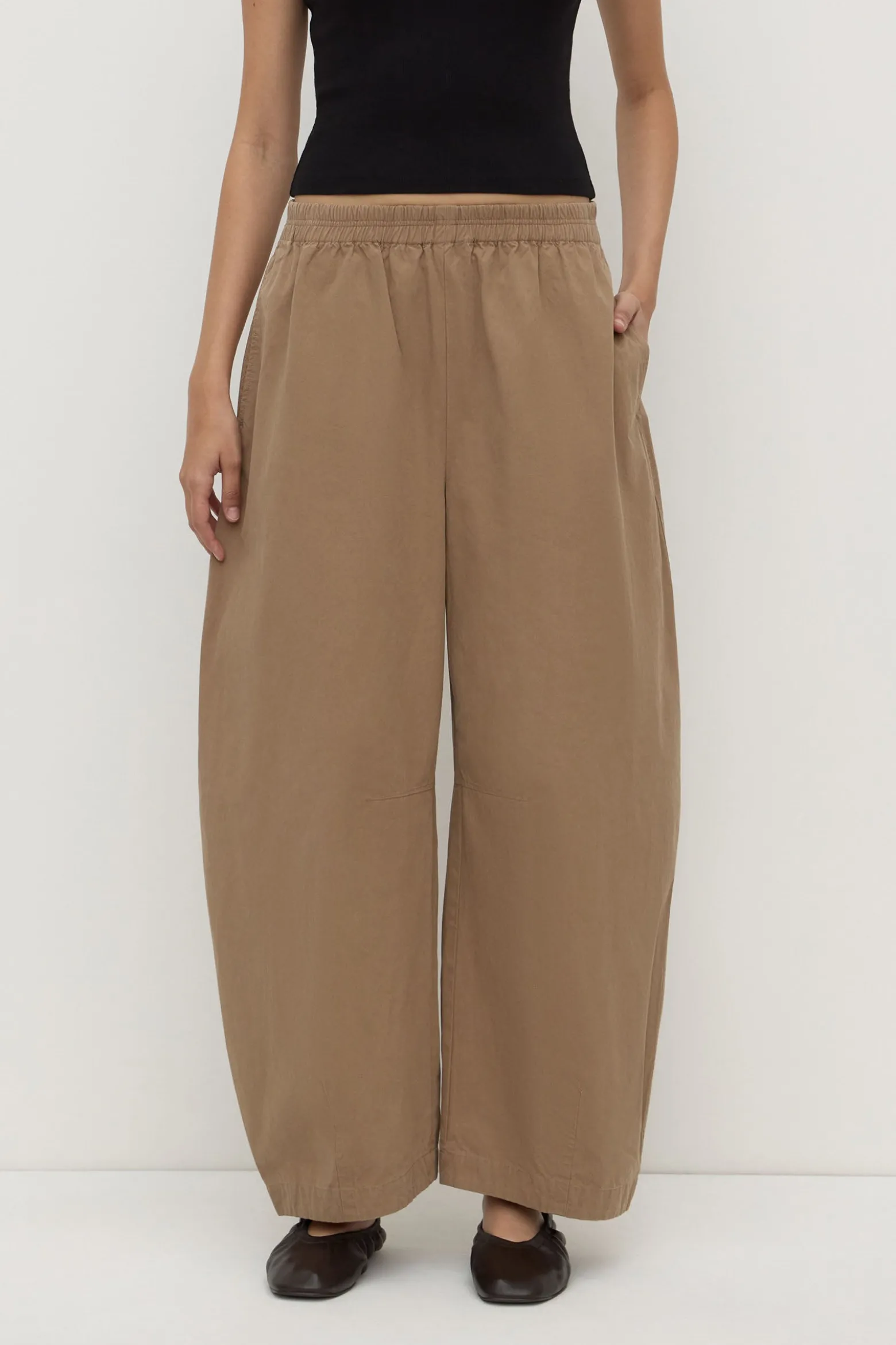 Lola Barrel Pant