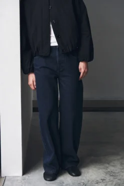 Low Curve Mid Rise Jean