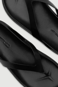Mela Leather Thong