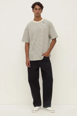 Mens Relaxed Jean