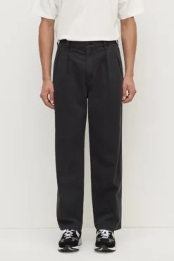 Miles Pleated Chino