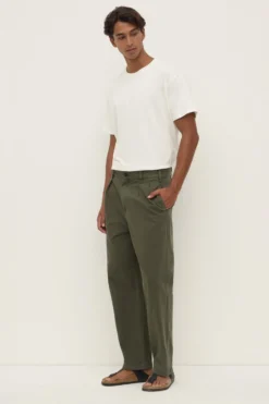 Miles Pleated Chino