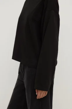 Nikita Wide Sleeve Tee