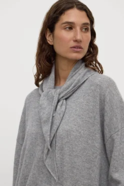 Triangular Cashmere Scarf